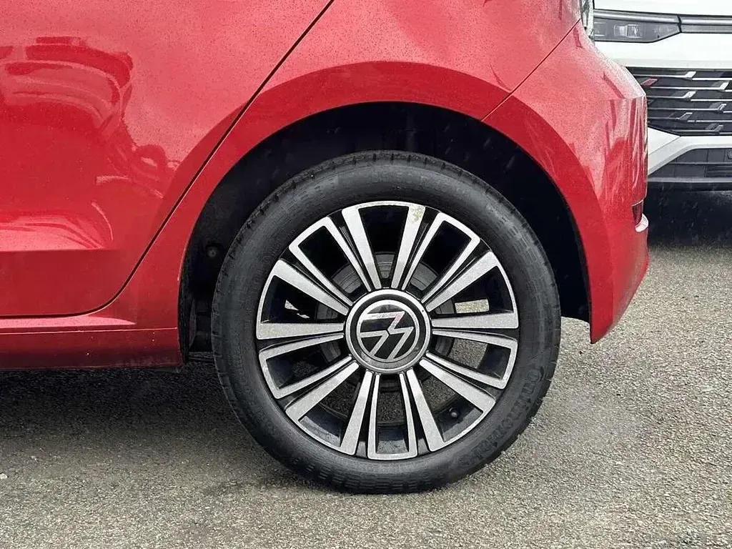 Używany VW up! Black Edition 65 KM (47 kW) 2022 Czerwony Hatchback