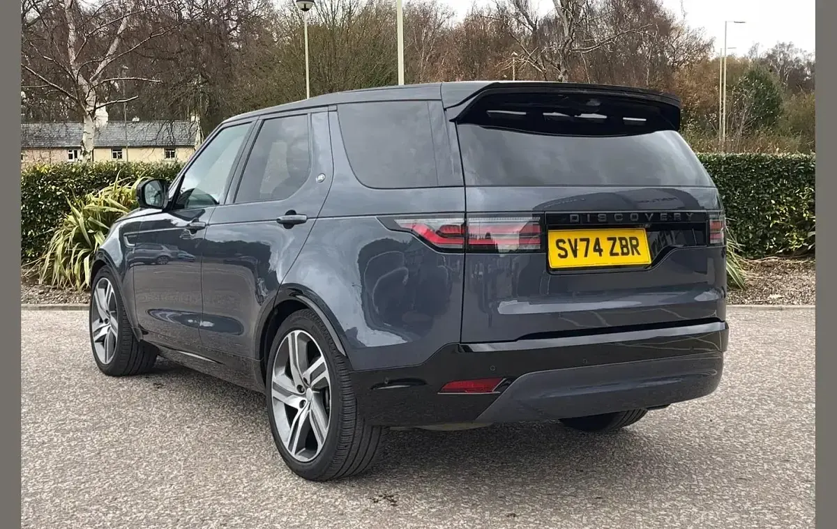 Used Land Rover Discovery HSE Dynamic 296 HP (217 kW) 2024 Blue SUV