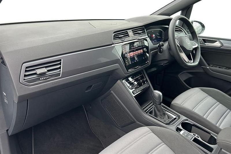 Used VW Touran R-line 150 HP (110 kW) 2025 Silver MPV