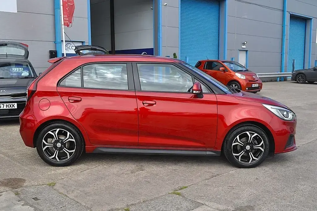 Used MG MG3 Excite 106 HP (77 kW) 2019 Red Hatchback