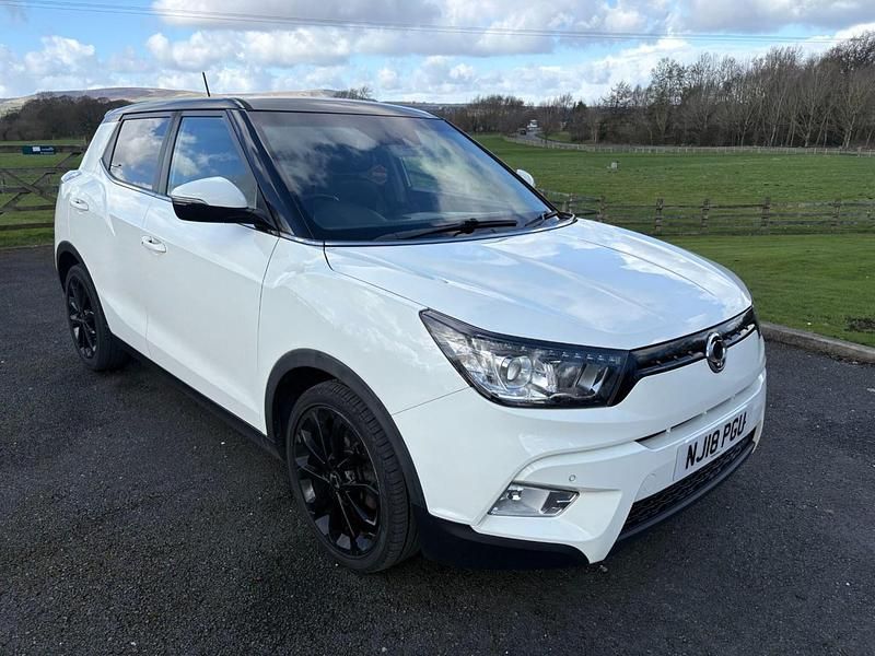 Used Ssangyong (KGM) Tivoli 2018 White SUV