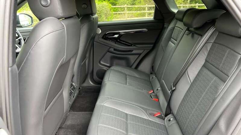 Used Land Rover Range Rover evoque HSE Dynamic 204 HP (150 kW) 2022 Premium metallic  silicon silver  SUV