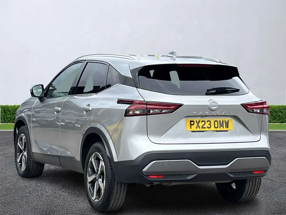 Used Nissan Qashqai N-Connecta 2023 Silver SUV