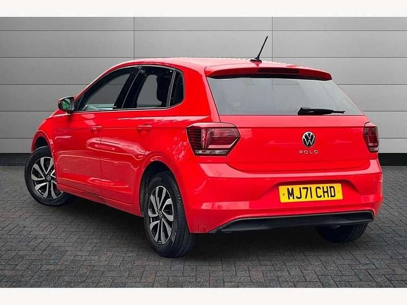 Used VW Polo Active 95 HP (69 kW) 2021 Red Hatchback