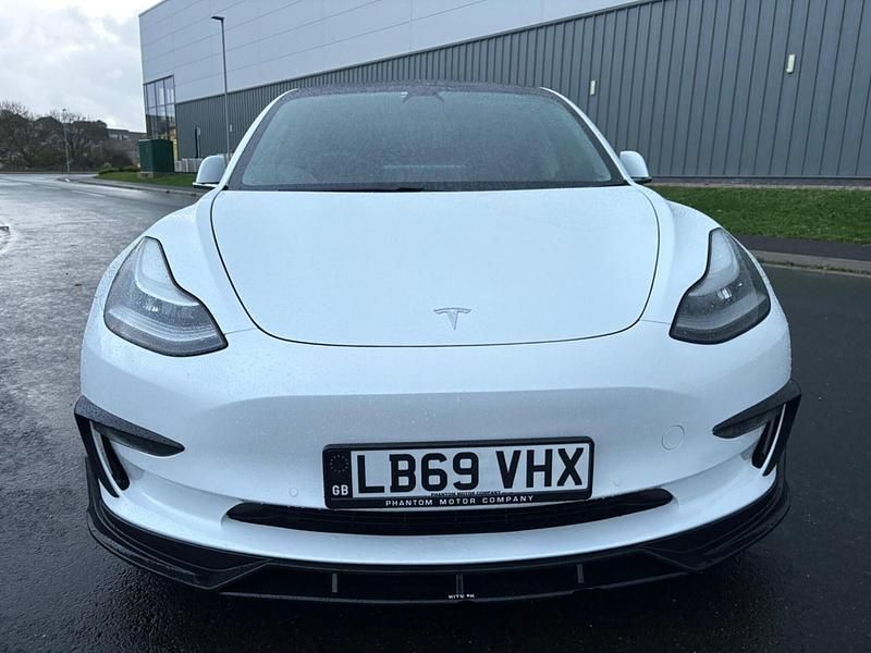 Used Tesla Model 3 Performance 82 kW (112 HP) 2019 White Sedan