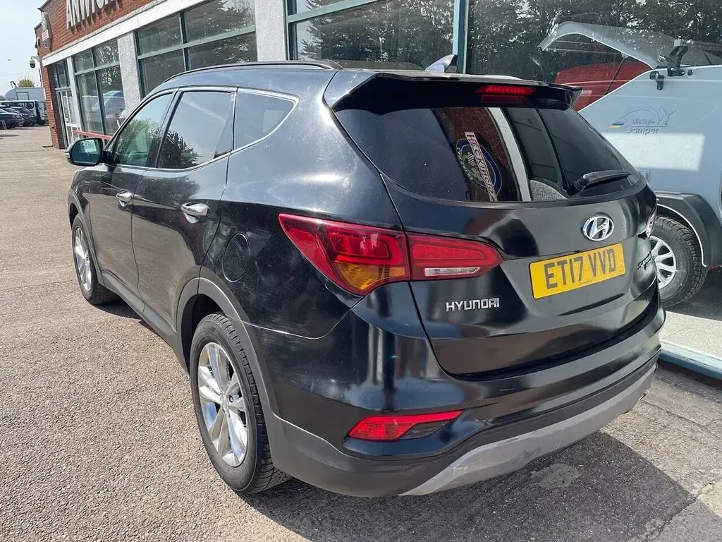 Begagnad Hyundai Santa Fe Premium 200 HK (147 kW) 2017 Svart SUV