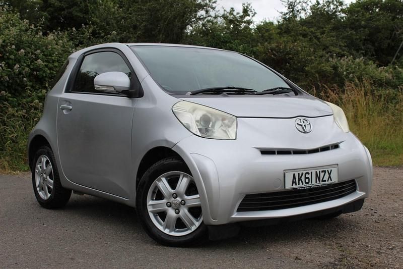 Silver Used 2011 Toyota iQ Hatchback | £1,490 (Good price) - Image 1/4