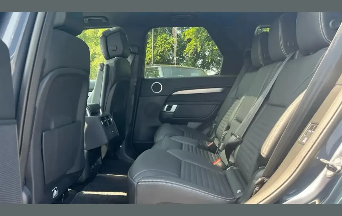 Used Land Rover Discovery HSE Dynamic 350 HP (257 kW) 2025 Blue SUV