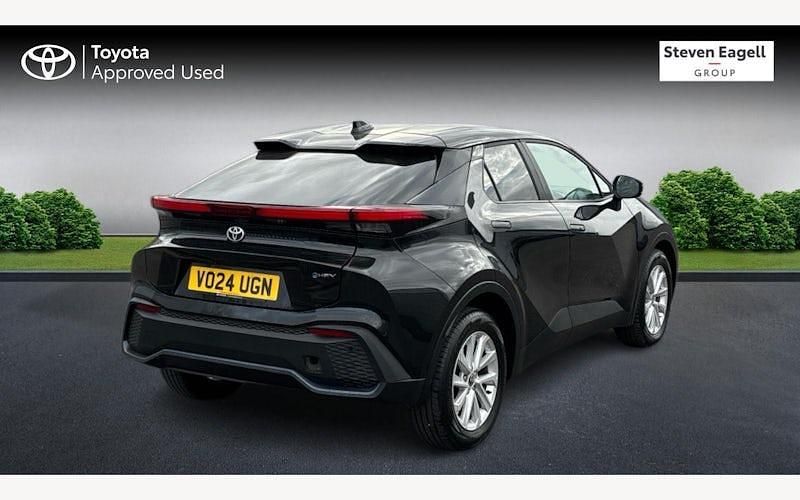 Used Toyota C-HR 140 HP (102 kW) 2026 SUV