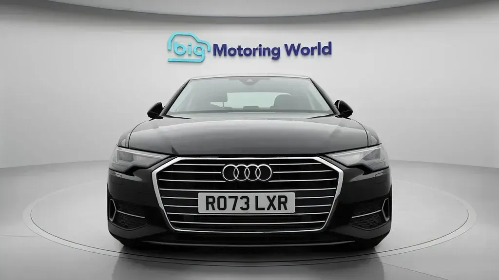Usado Audi A6 Sport 204 HP (150 kW) 2023 Preto Sedan