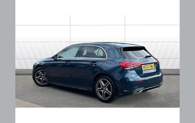 Used Mercedes A180 Executive 136 HP (100 kW) 2020 Blue Hatchback