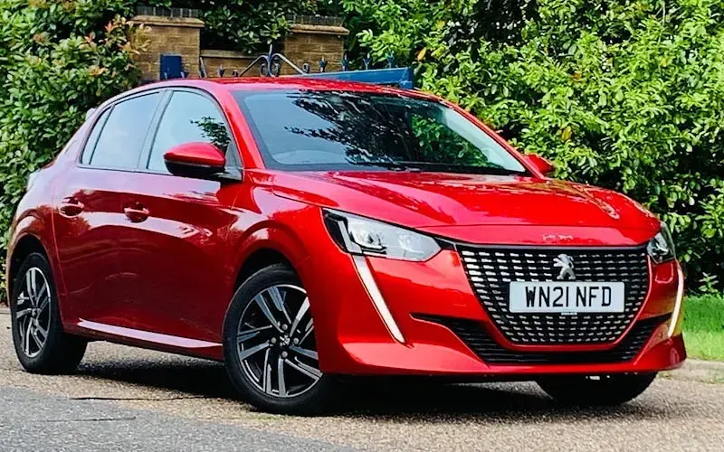 Used Peugeot 208 Allure Premium 131 HP (96 kW) 2021 Hatchback