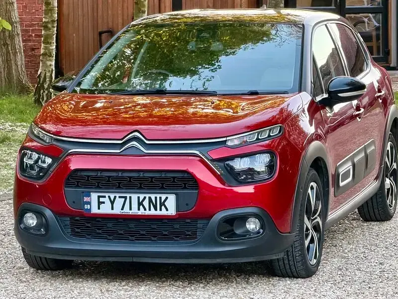 Used Citroën C3 PureTech 108 HP (79 kW) 2021 Red Hatchback