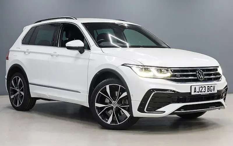 Used VW Tiguan R-line 245 HP (180 kW) 2023 White SUV