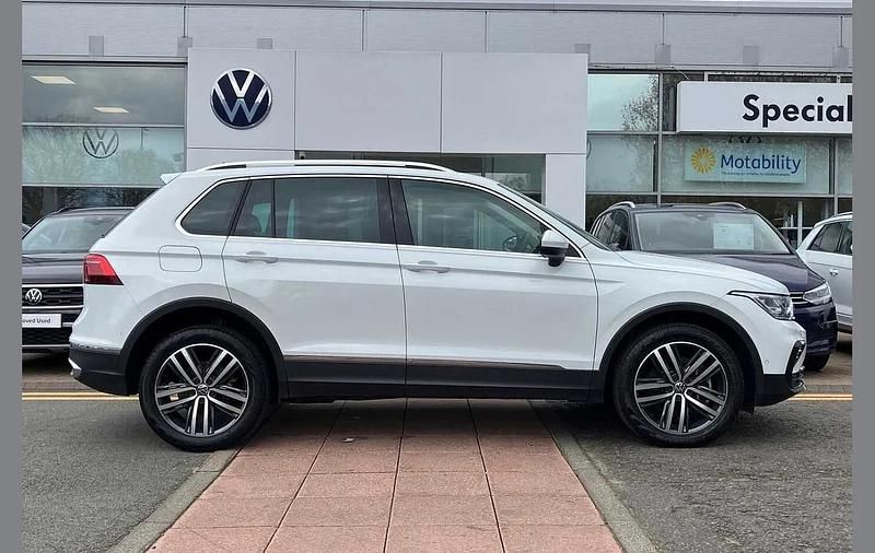 Used VW Tiguan Elegance 245 HP (180 kW) 2023 White SUV