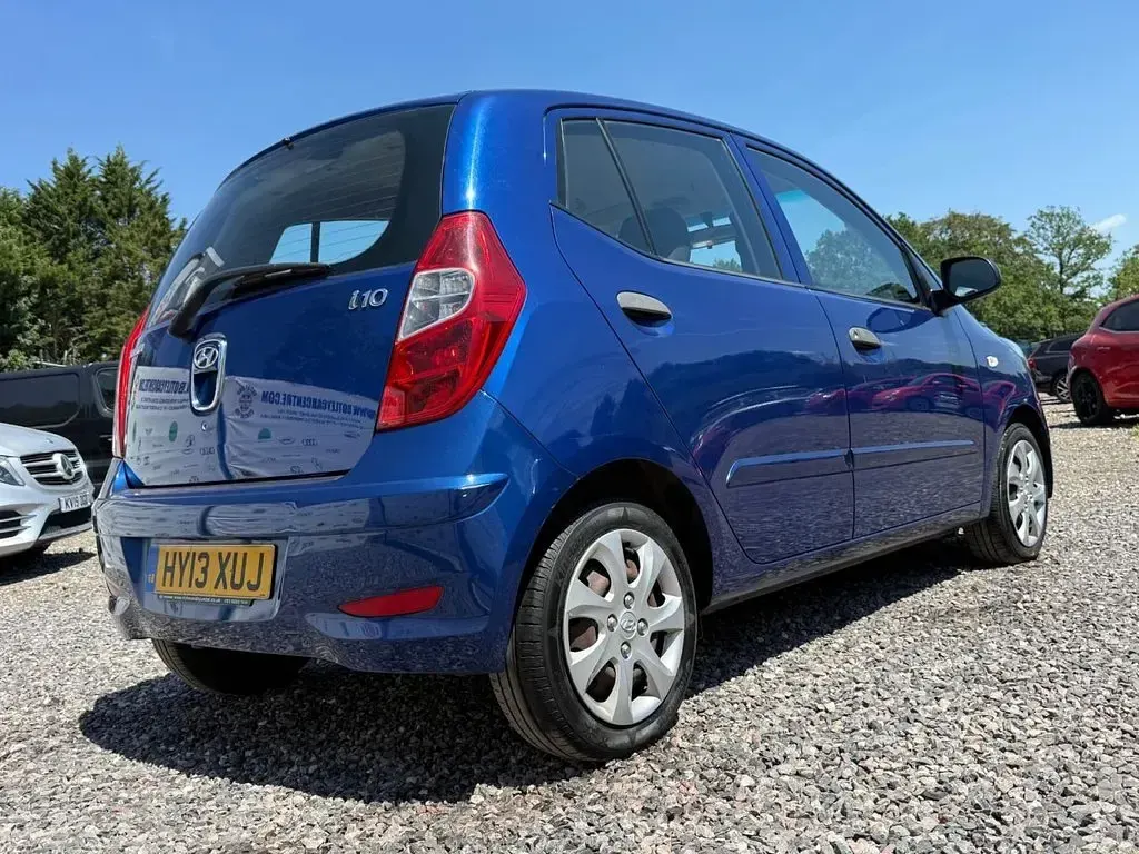 Used Hyundai i10 Classic 85 HP (62 kW) 2013 Blue Hatchback