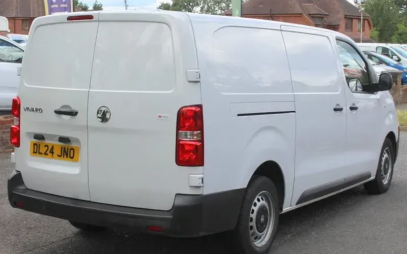 Used Vauxhall Vivaro 145 HP (106 kW) 2026 MPV