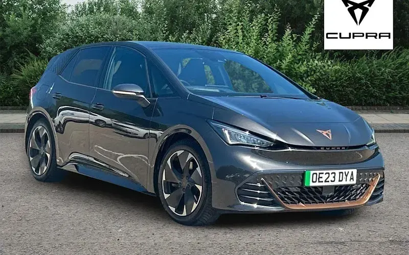Begagnad Cupra Born e-Boost 169 kW (230 HK) 2023 Halvkombi