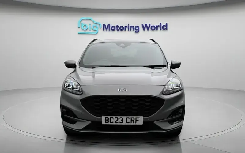 Used Ford Kuga ST-Line 225 HP (165 kW) 2023 Silver SUV