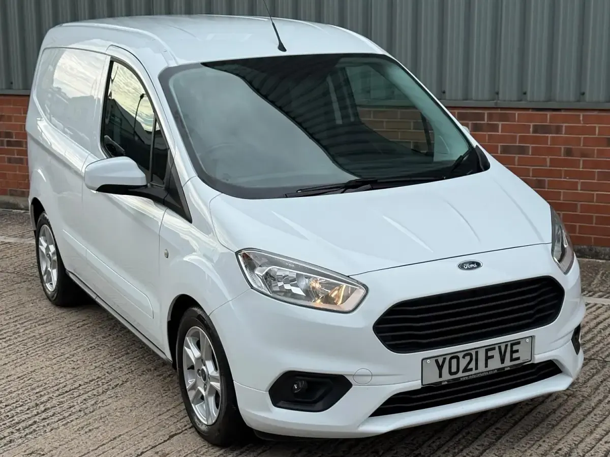 Used Ford Courier Limited 2021 White MPV