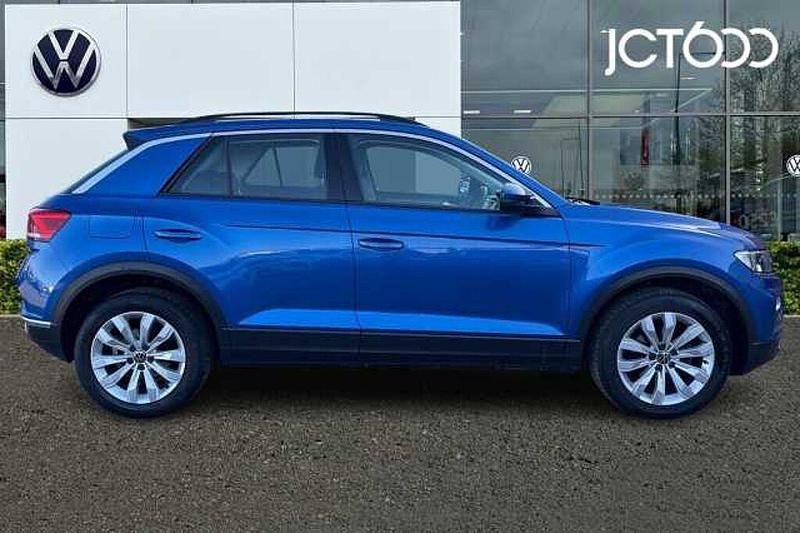 Used VW T-Roc SE 150 HP (110 kW) 2021 Blue SUV