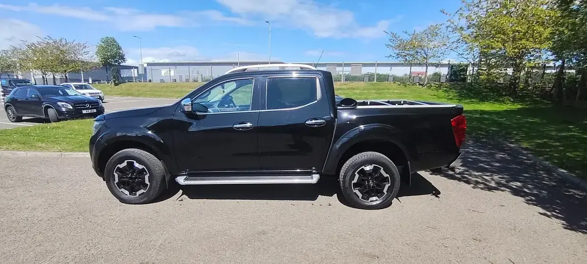 Used Nissan Navara Tekna 190 HP (139 kW) 2020 Black Pickup