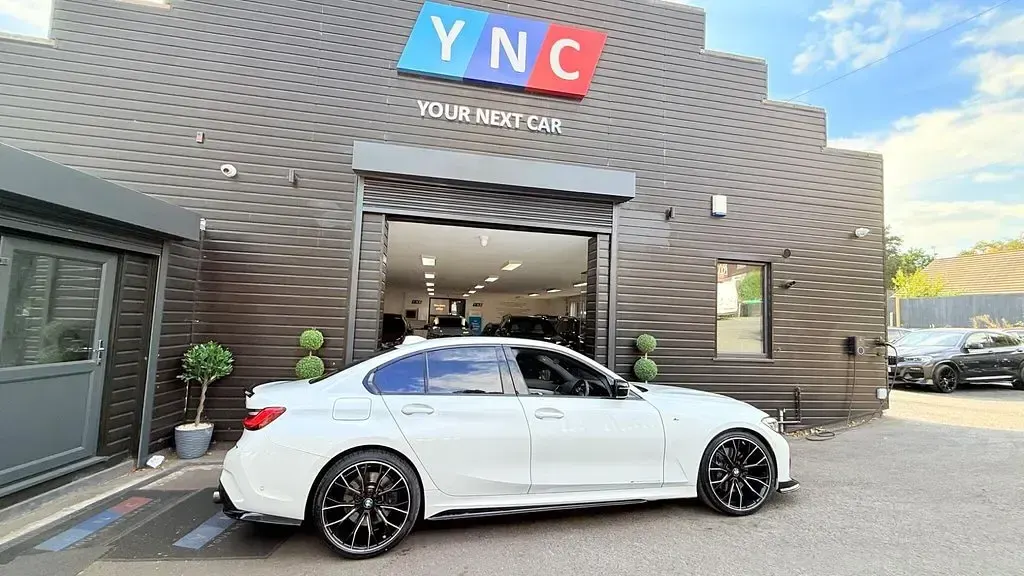Used BMW 330 M Sport 254 HP (186 kW) 2019 White Sedan