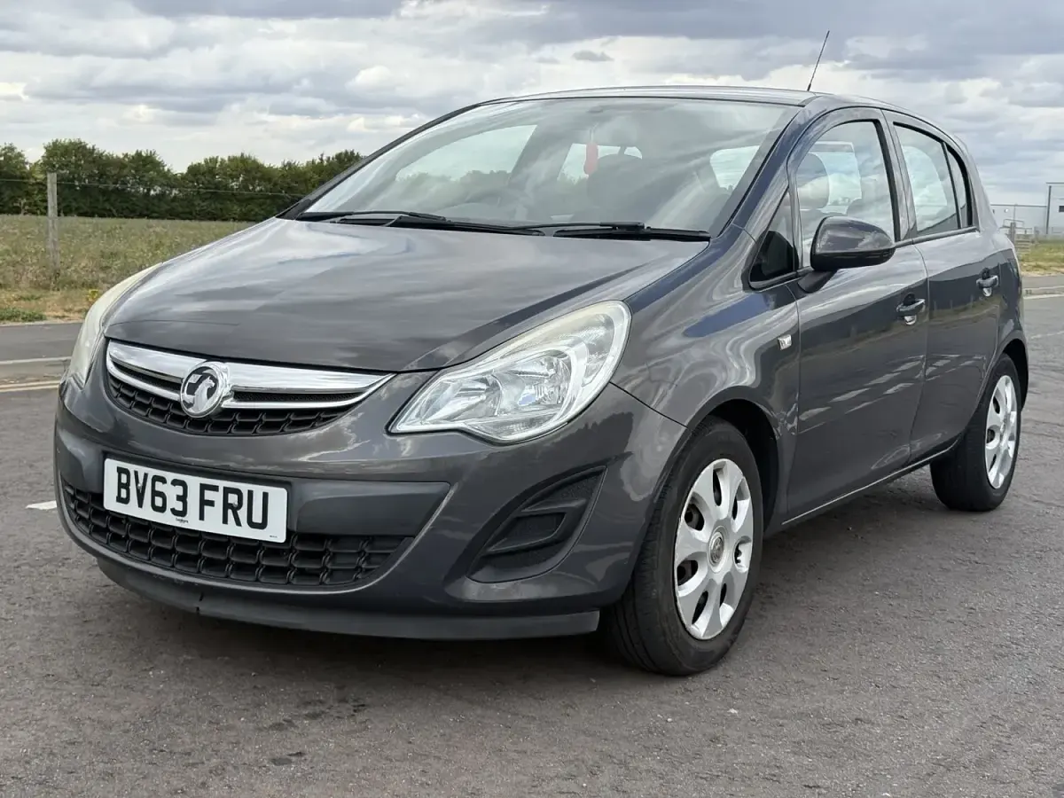 Used Vauxhall Corsa 80 HP (58 kW) 2013 Grey Hatchback