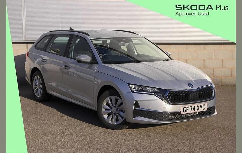 Brilliant silver metallic Used 2024 Skoda Octavia SE Technology Estate | £22,895 (Fair price) - Image 1/4