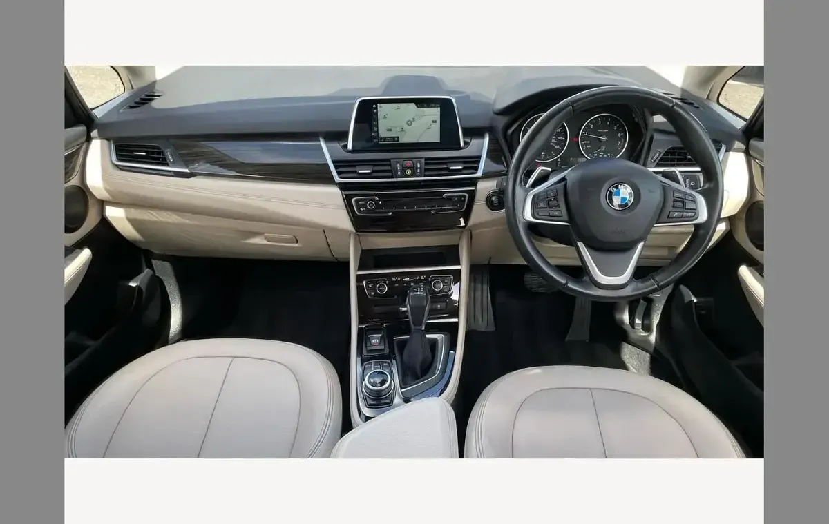 Used BMW 220 Luxury Line 192 HP (141 kW) 2017 Blue Hatchback