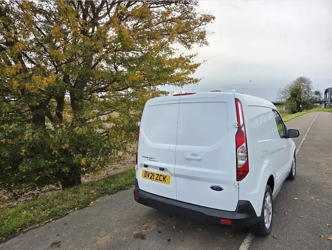 Used Ford Transit Limited 120 HP (88 kW) 2021 White Van