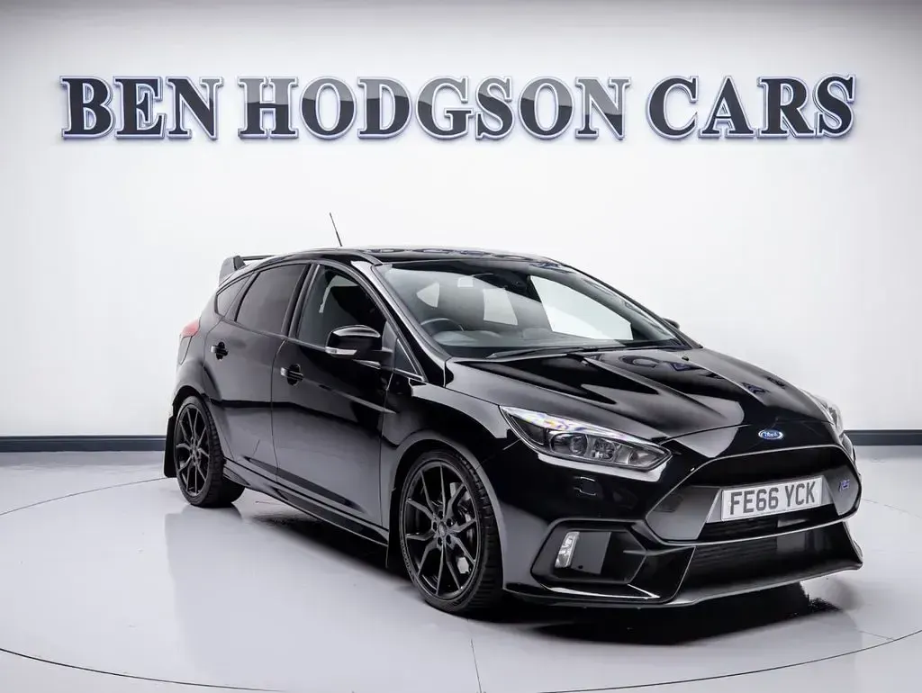 Used Ford Focus RS 350 HP (257 kW) 2016 Black Hatchback