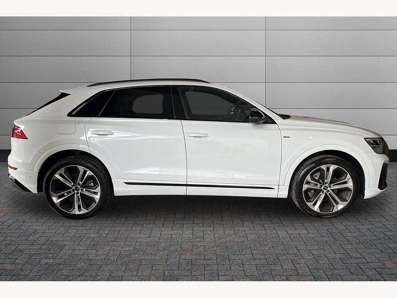 Used Audi Q8 Black Edition 286 HP (210 kW) 2025 Glacier white SUV