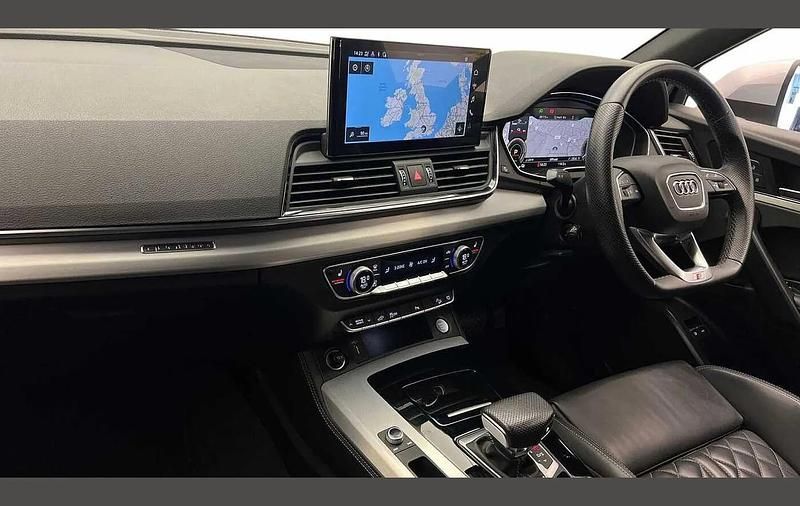 Begagnad Audi Q5 Sportback Competition 362 HK (266 kW) 2021 Silver SUV