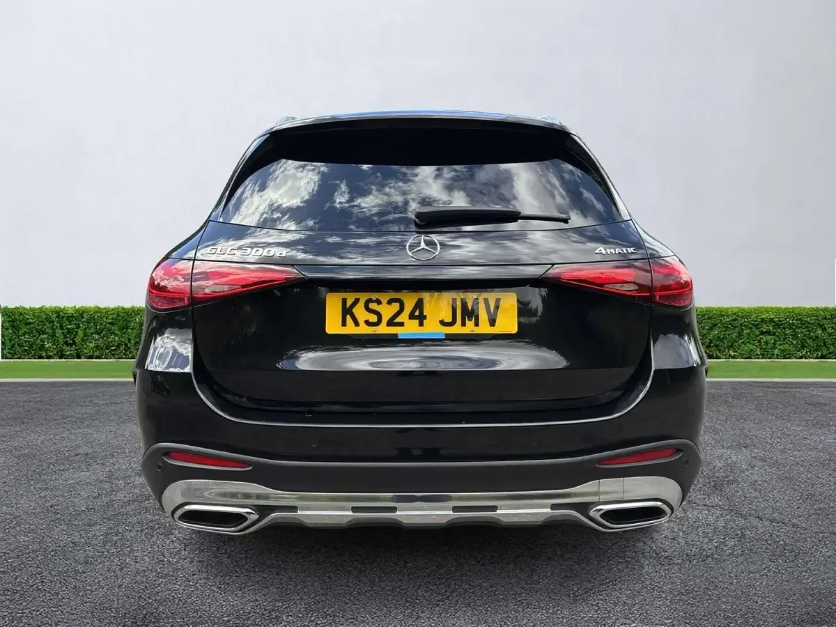 Used Mercedes GLC300 AMG Line Premium 2024 Black SUV