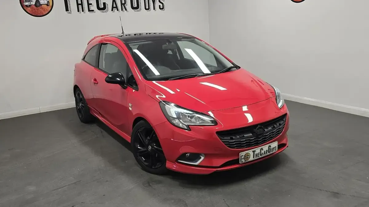 Used Vauxhall Corsa Edition 90 HP (66 kW) 2015 Red Hatchback