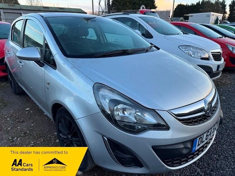 Second-hand Vauxhall Corsa 2015 Argintiu Hatchback