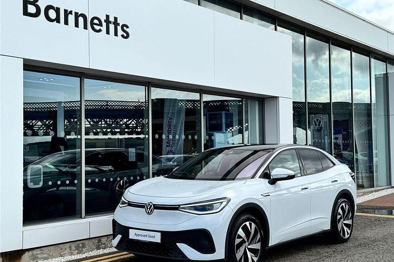 White Used 2022 VW ID.5 Pro Performance SUV | £25,499 (A bit pricey) - Image 1/4