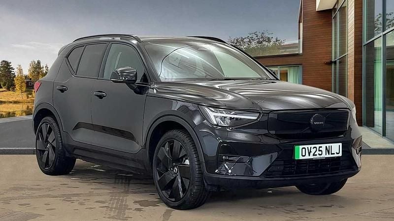 Black Used 2025 Volvo EX40 Plus SUV | £36,991 (Super price) - Image 1/4