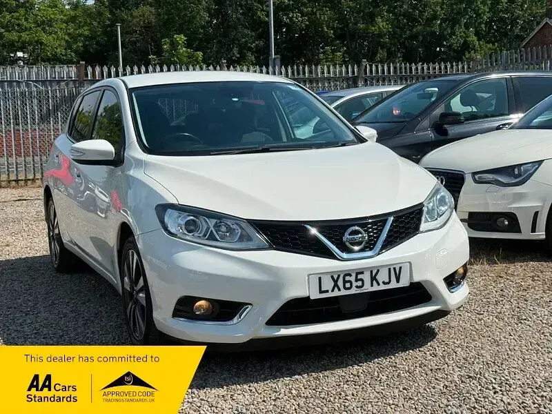 Used Nissan Pulsar N-TEC 115 HP (84 kW) 2015 White Hatchback