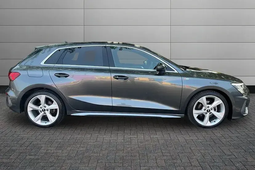 Used Audi A3 S-Line 148 HP (108 kW) 2022 Daytona grey Sedan