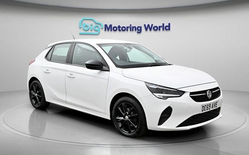 Used Vauxhall Corsa 75 HP (55 kW) 2020 White Hatchback