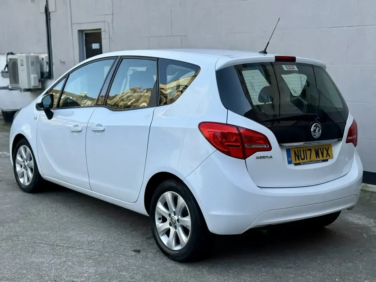 Używany Vauxhall Meriva 2017 Biały Minivan