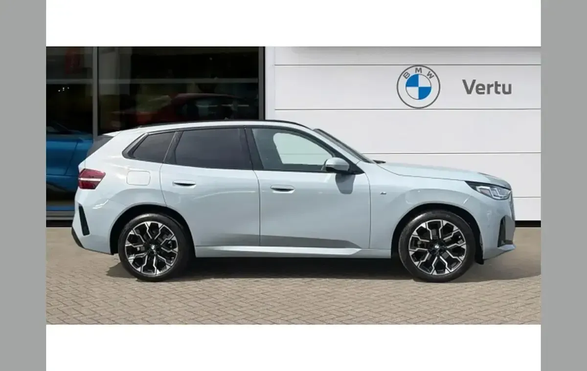 Usado BMW X3 M Sport 299 HP (219 kW) 2026 Cinzento SUV