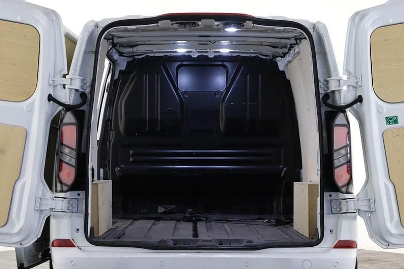 Used Ford Transit Custom Limited 136 HP (100 kW) 2025 White Van