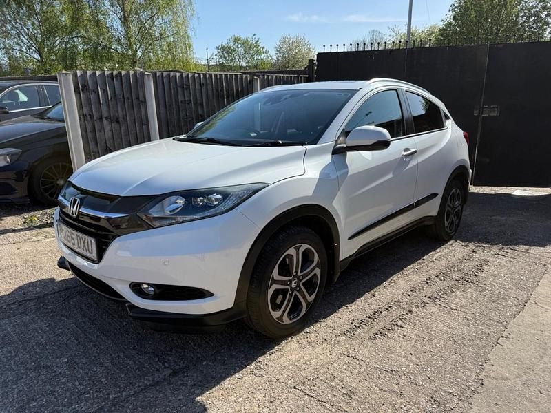 Second-hand Honda HR-V EX 120 CP (88 kW) 2016 Alb SUV