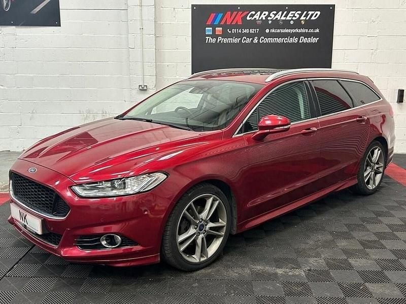 Used Ford Mondeo Titanium 180 HP (132 kW) 2015 Red Estate