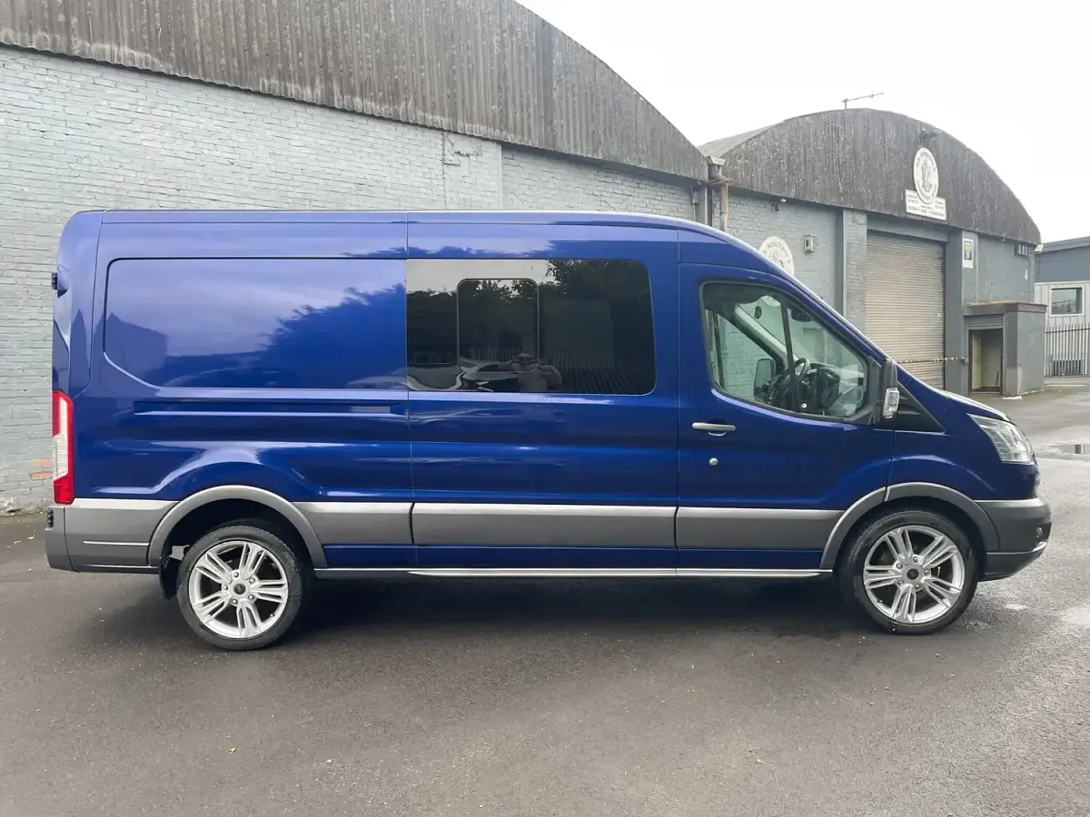 Used Ford Transit 130 HP (95 kW) 2017 Blue Van