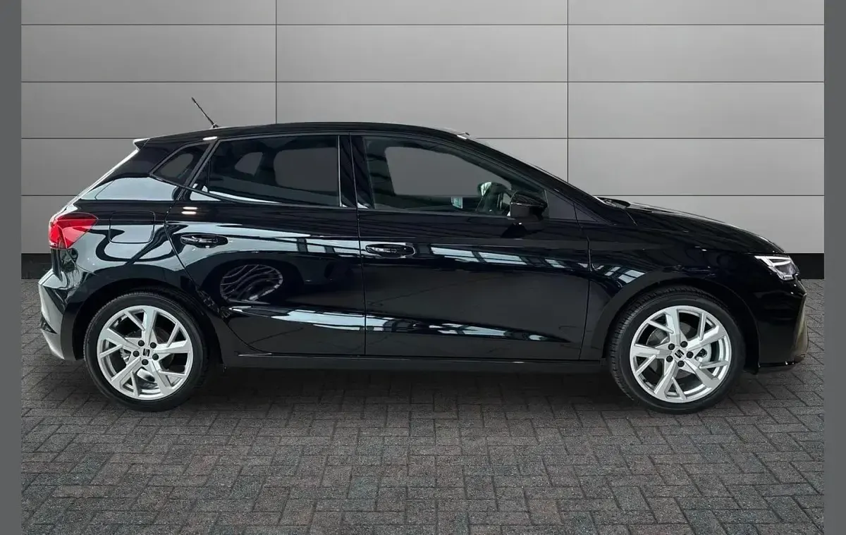 New Seat Ibiza FR First Edition 113 HP (83 kW) 2026 Black Hatchback