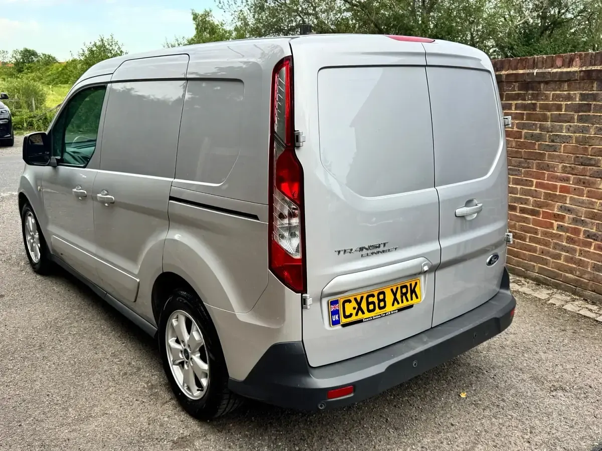 Used Ford Transit Connect Limited 120 HP (88 kW) 2018 Silver MPV